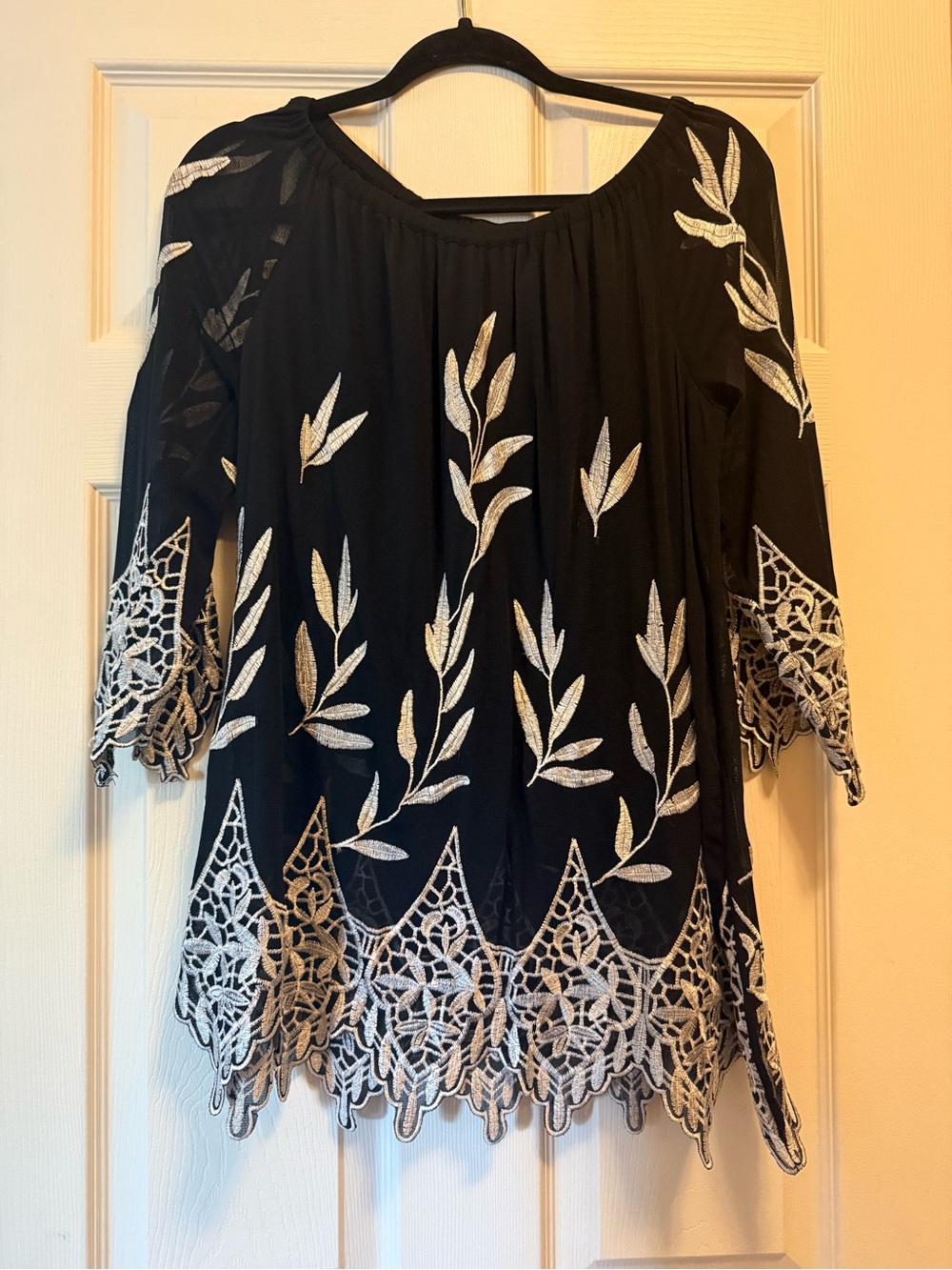 Alfani Black Tunic with White Embroidered Leaf Motif size medium